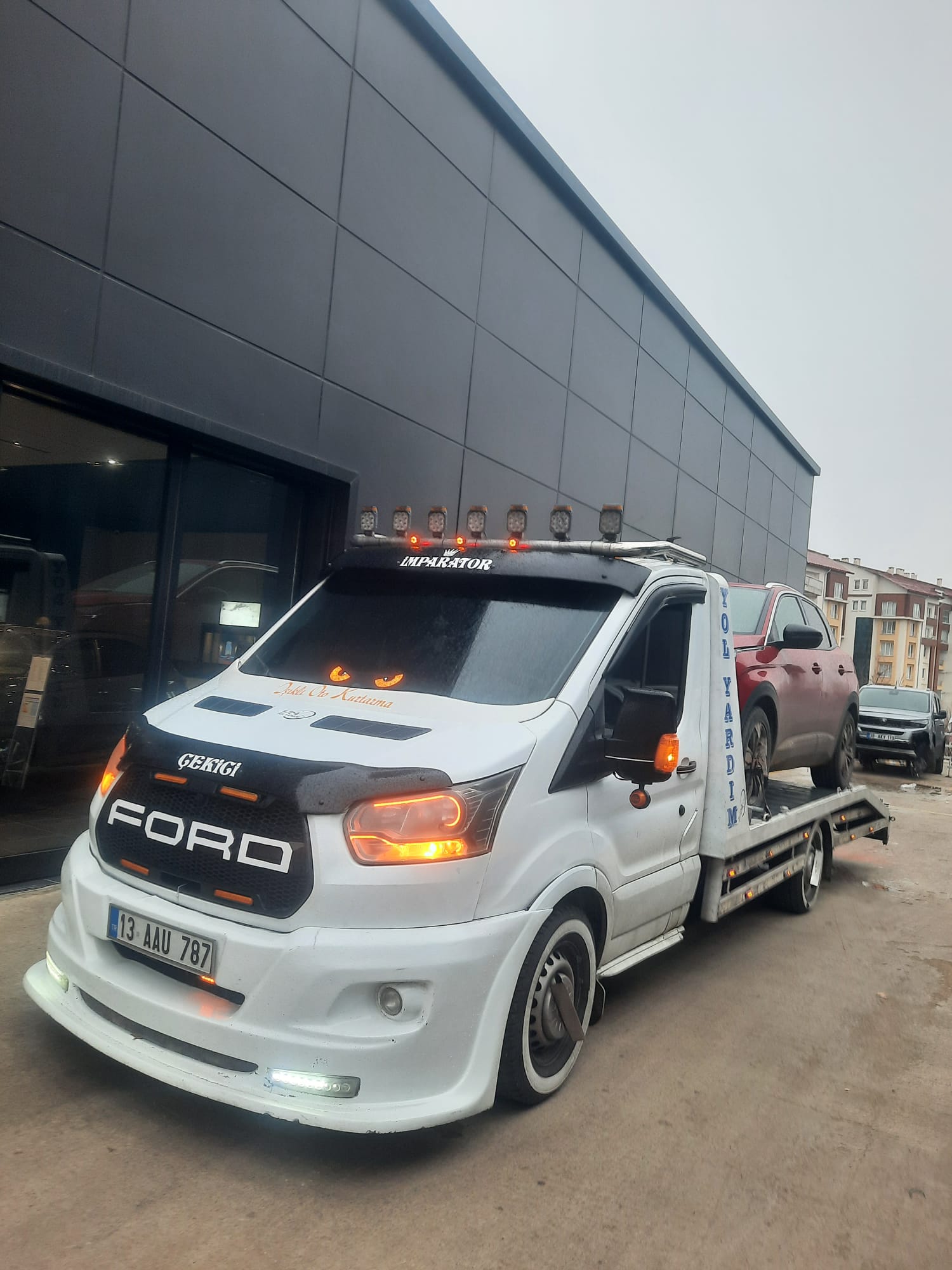 Tatvan Oto Çekici Resim Galerisi